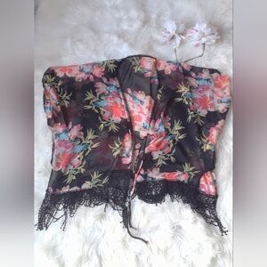 Lucy Love Black Floral Fringe Kimono Size XS